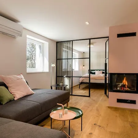 La Apartman *