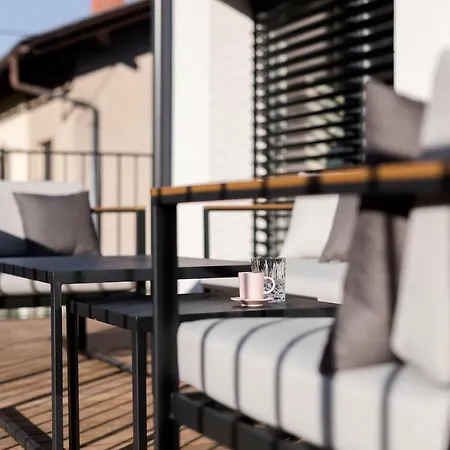 La Апартаменты *